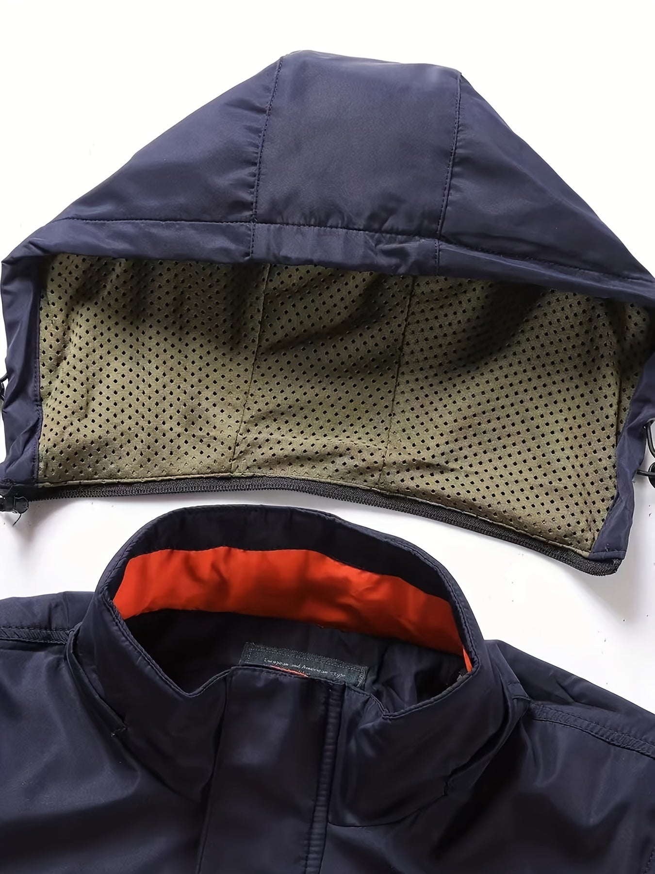 Men’s Outdoor Windbreaker Jacket – Adjustable Hood & Zippered Pockets