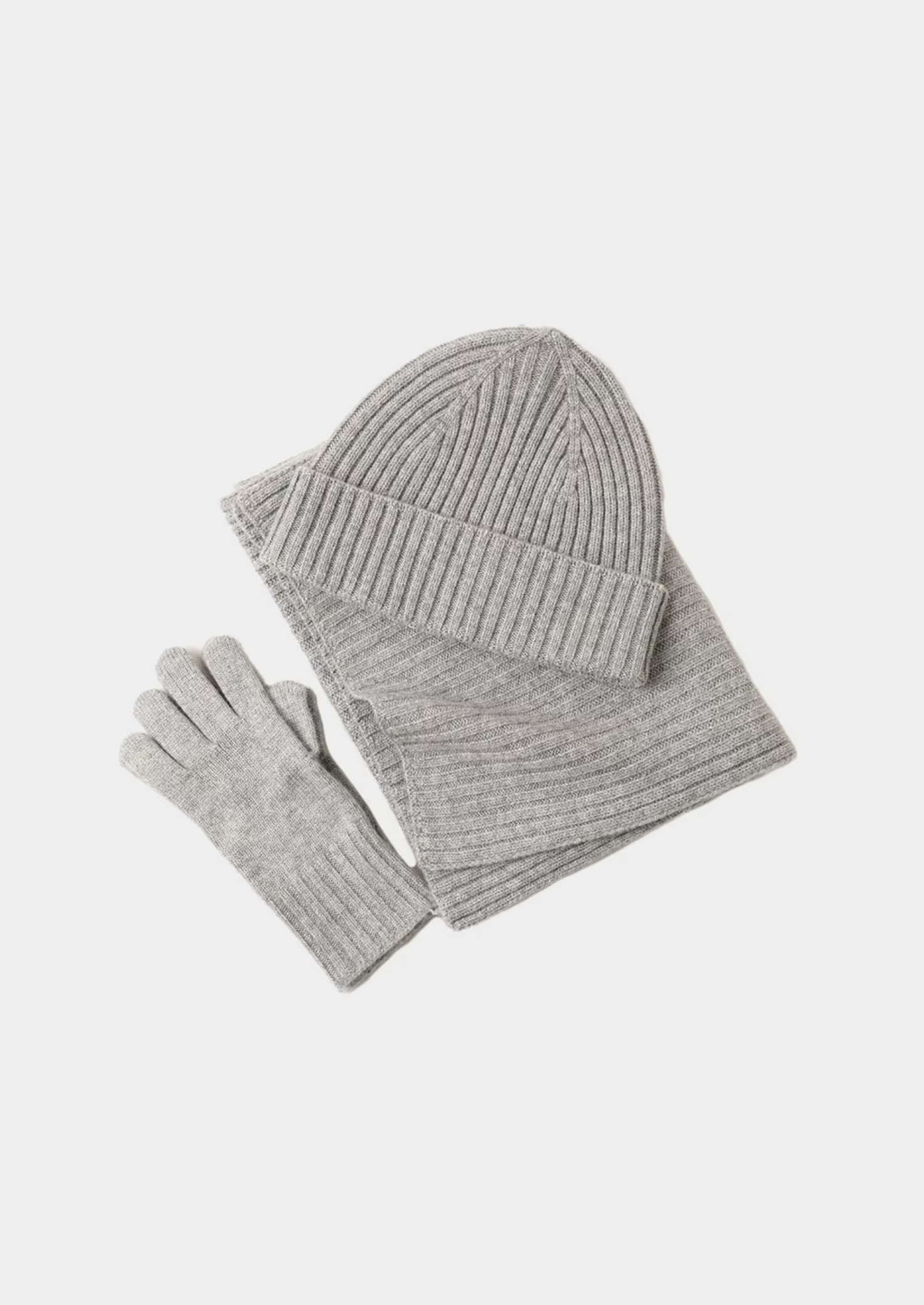 100% Cashmere Winter Essentials Set – Gloves, Hat & Scarf