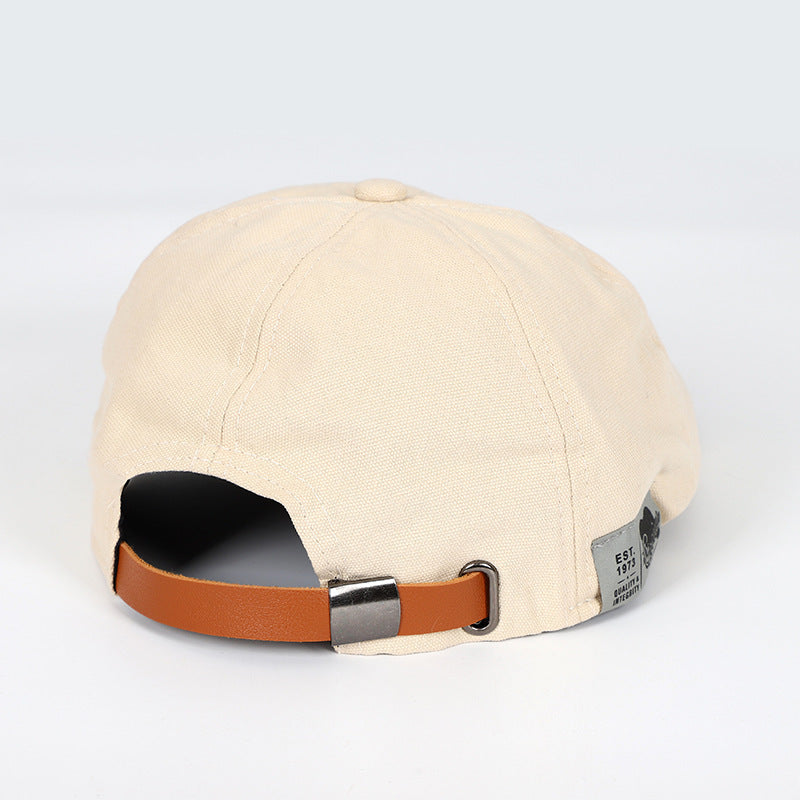 Classic Wool Beret – Timeless Retro Style Fashion Accessory Cap