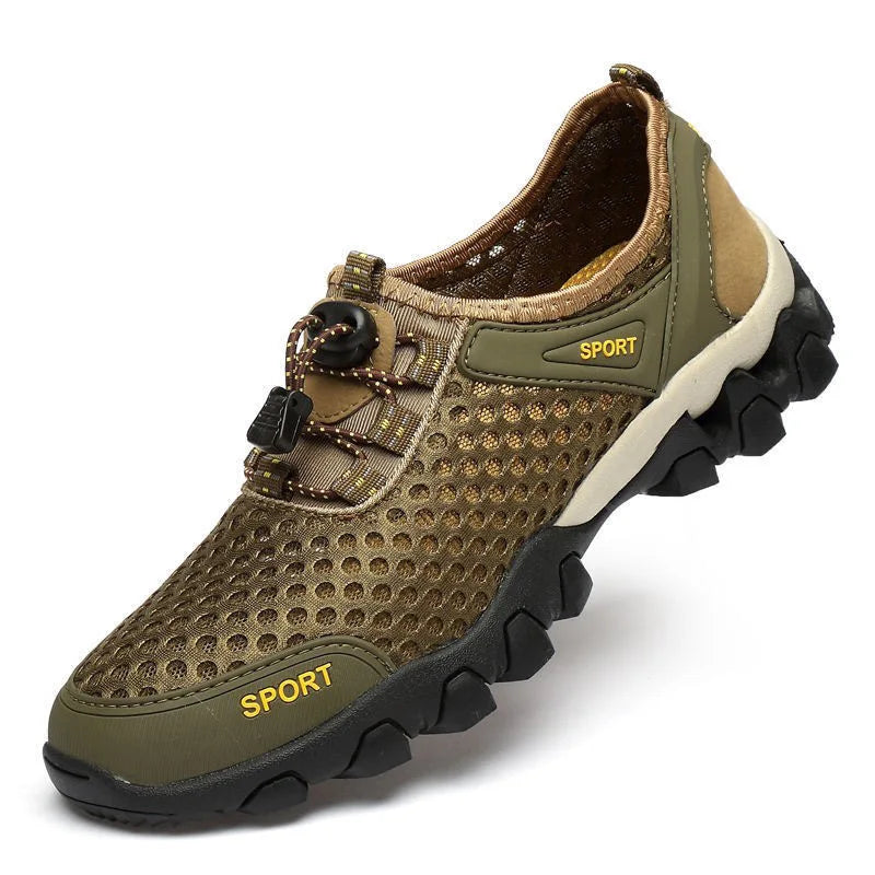 Men's sporty outdoor shoes