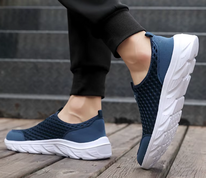 Lightweight Anti-slip Casual Breathable Slip on Male Casual Sneakers