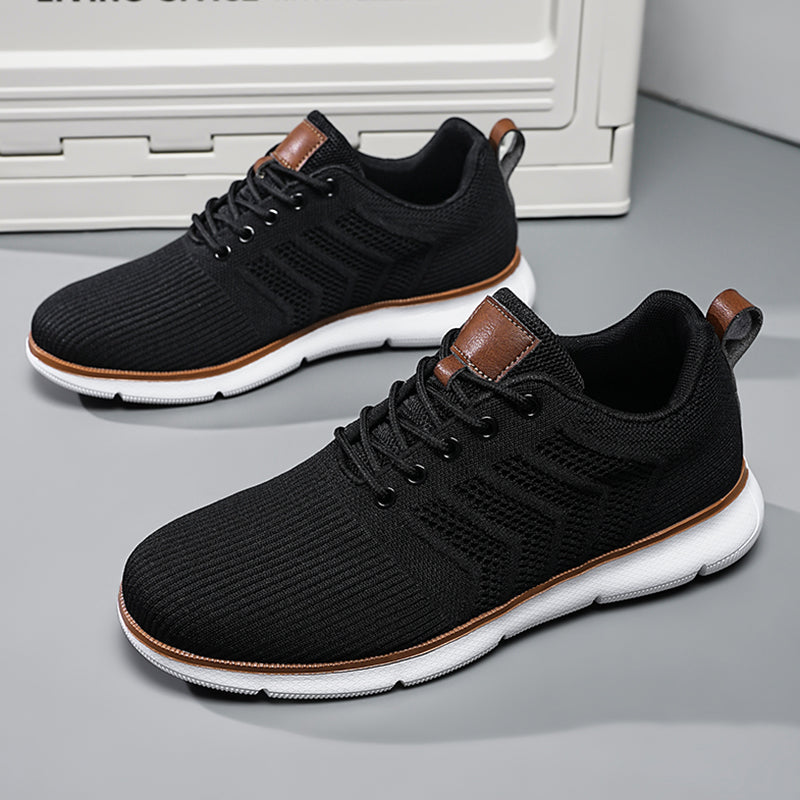 Men's lightweight athletic shoes