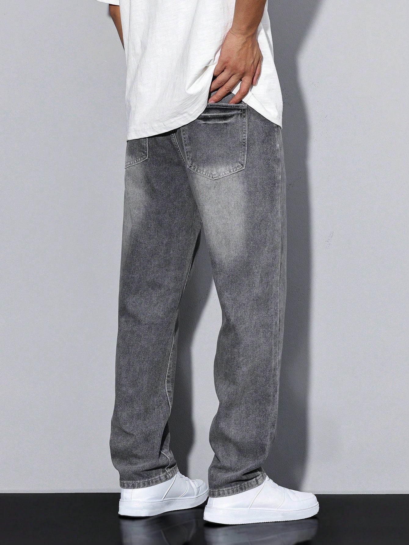 Casual Men’s Solid Color Jeans – Daan Everyday Denim