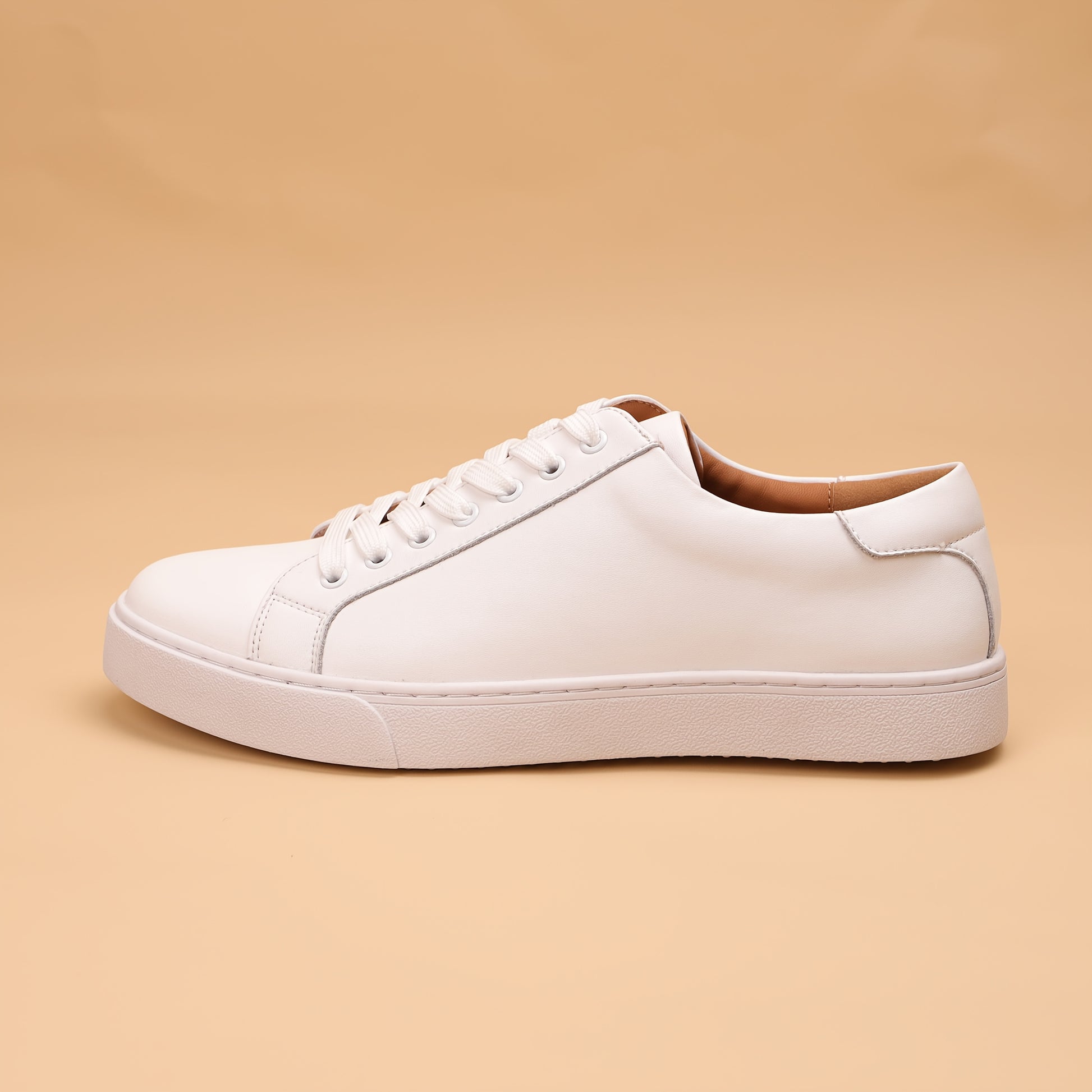 Classic Genuine Leather Men’s Casual Shoes – Minimalist Comfort for Everyday Wear