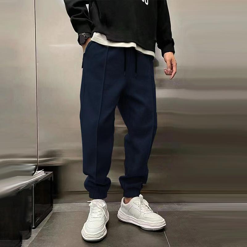 Men's sports pants with drawstring waistband