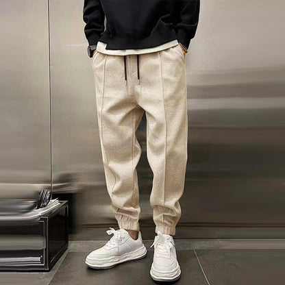 Men's sports pants with drawstring waistband